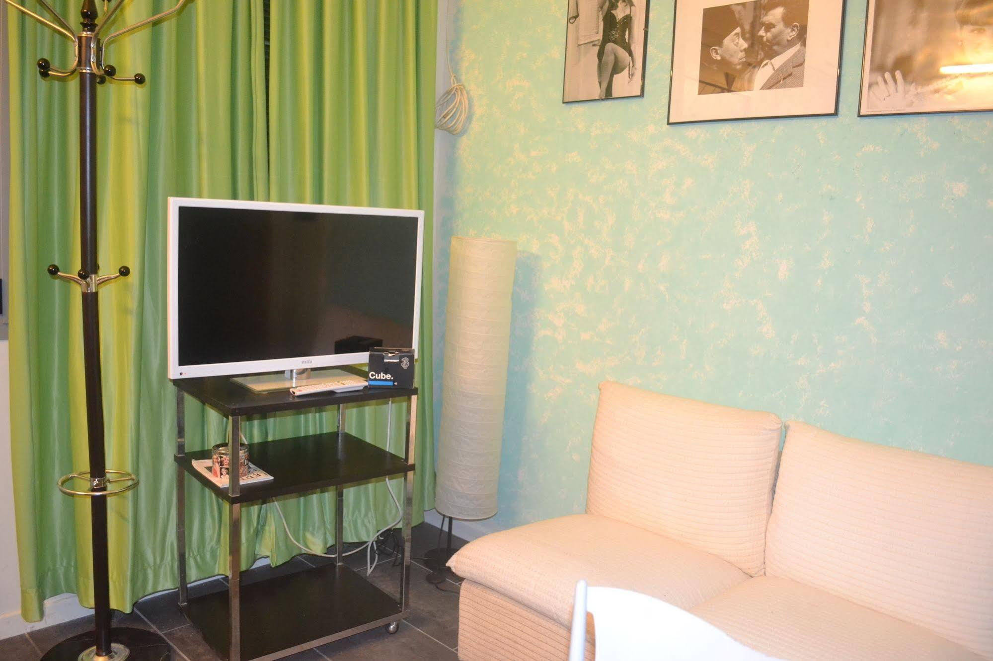 Casa Lory Apartment Bologna Bagian luar foto