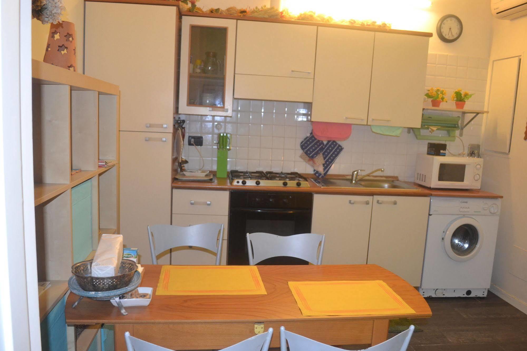 Casa Lory Apartment Bologna Bagian luar foto